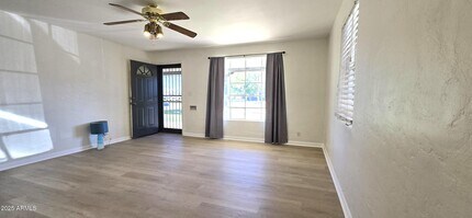 154 N Hibbert in Mesa, AZ - Building Photo - Building Photo
