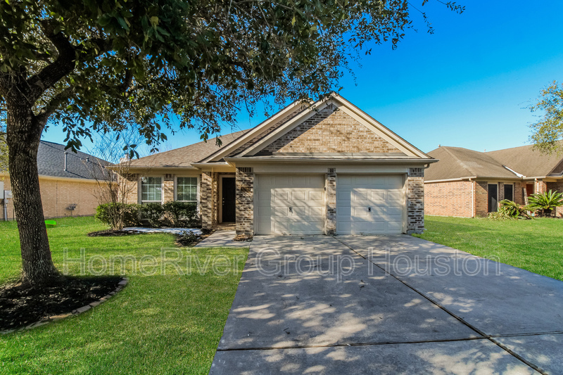 3206 Mystic Port Ln in League City, TX - Building Photo