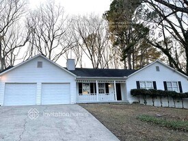 305 N Briar Ridge in Woodstock, GA - Building Photo