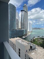 77 SE 5th St, Unit 2015 in Miami, FL - Building Photo