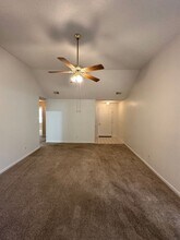 7652 Baysweet Dr in Memphis, TN - Foto de edificio - Building Photo
