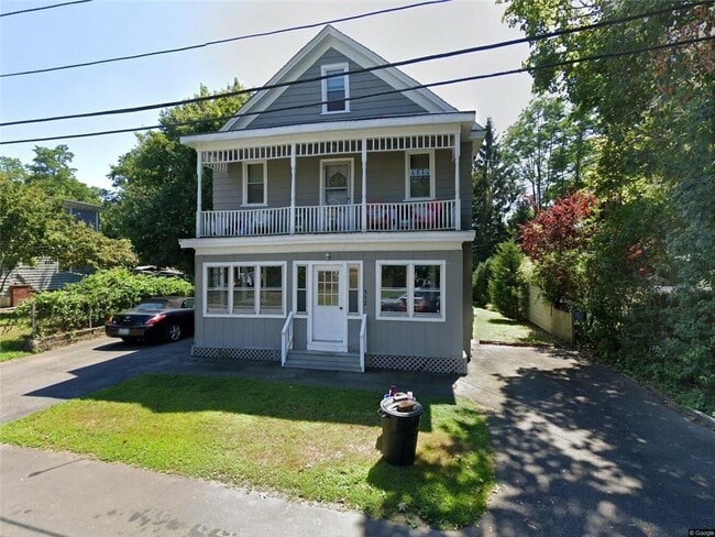 312 Waseca Ave
