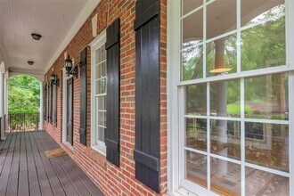 3440 Burdett Ct in Avondale Estates, GA - Building Photo - Building Photo