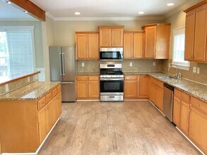 26734 Rustic Brk in San Antonio, TX - Building Photo - Building Photo