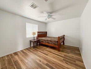 72360 Sun Valley Dr in Twentynine Palms, CA - Building Photo - Building Photo