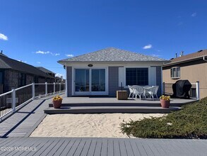 115 Boardwalk in Point Pleasant Beach, NJ - Building Photo - Building Photo