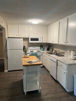 Hacienda Gardens in Rancho Cordova, CA - Building Photo