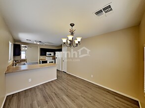 13009 W Port Royale Ln in El Mirage, AZ - Building Photo - Building Photo