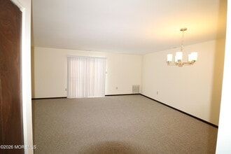 142 Westchester Dr in Little Egg Harbor Township, NJ - Building Photo - Building Photo