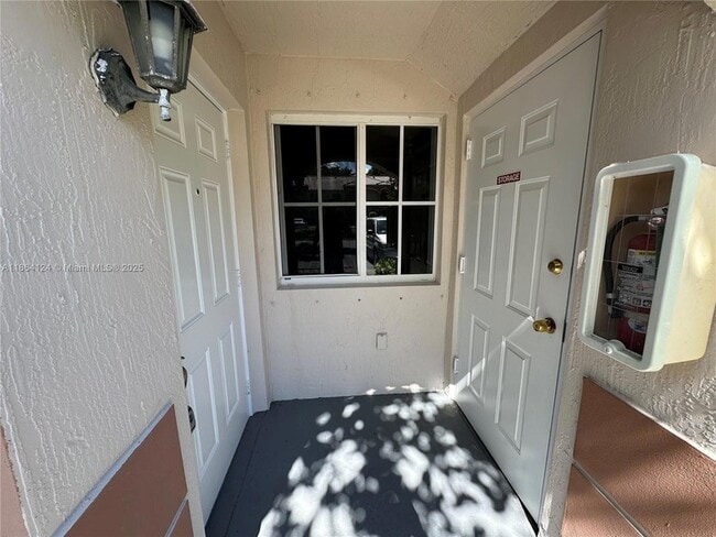2910 SE 13th Ave, Unit 10250 in Homestead, FL - Building Photo - Building Photo