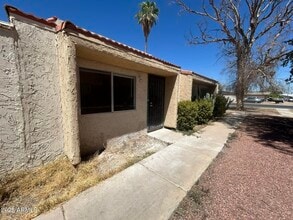 6342 N 47th Ave in Glendale, AZ - Building Photo - Building Photo