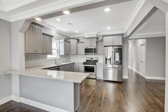 449 S 18th St in Newark, NJ - Building Photo - Building Photo