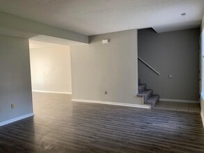 2119 Live Oak Ln in Columbia, MO - Building Photo - Building Photo