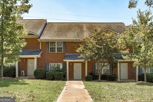 279 Christian's Walk in Newnan, GA - Building Photo