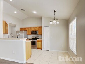 3091 Verbena Dr in Deltona, FL - Foto de edificio - Building Photo