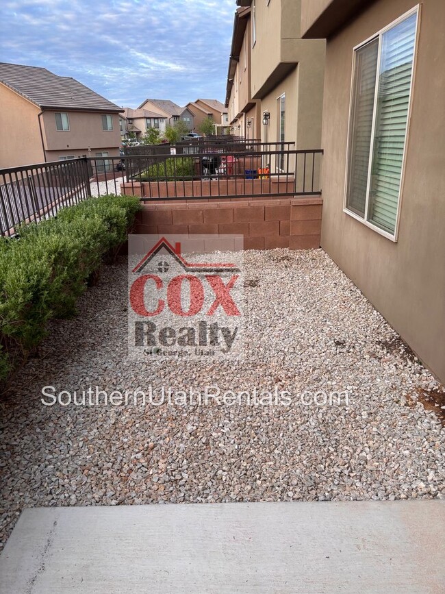 5939 Firebird Wy in Saint George, UT - Building Photo - Building Photo