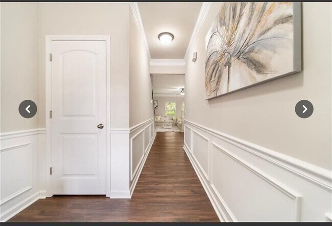 1427 Haynescrest Ct in Grayson, GA - Foto de edificio - Building Photo