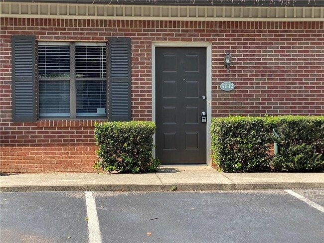 property at 5032 Top Cat Ct
