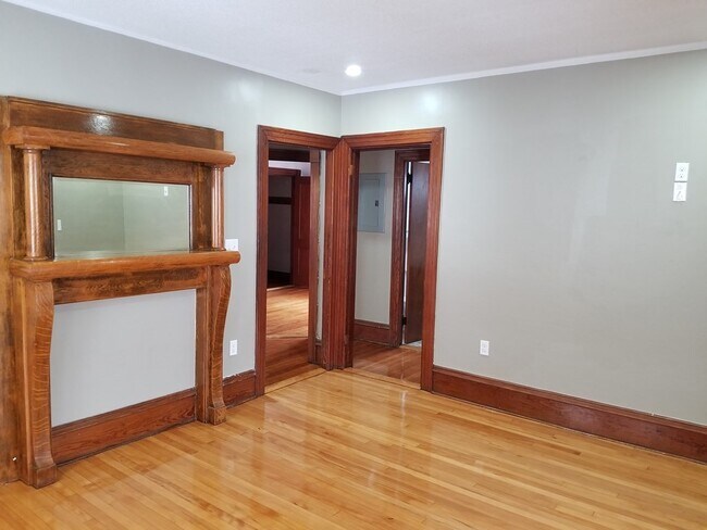 968 High St-Unit -3 in Fall River, MA - Building Photo - Building Photo