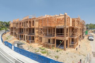 Sunshine Gardens in Encinitas, CA - Building Photo