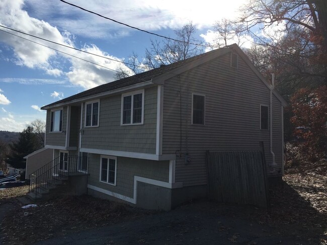 41 Blueberry Hill Rd in Woburn, MA - Building Photo - Building Photo