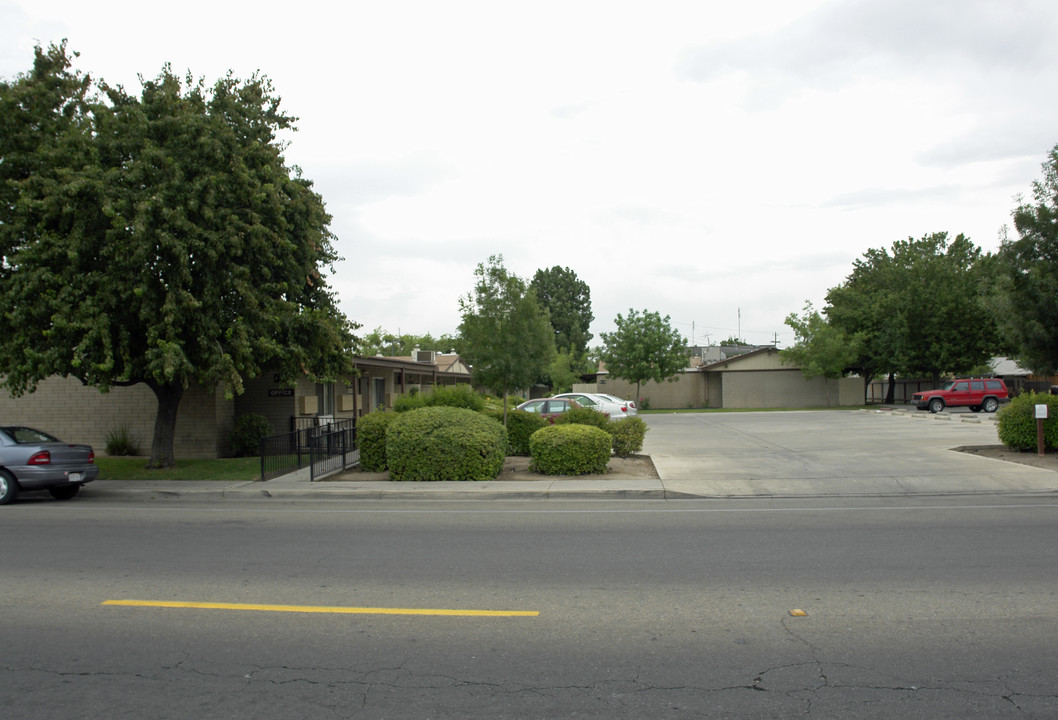 Reedley Elderly in Reedley, CA - Foto de edificio