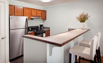 2520 Longview St-Unit -404 in Austin, TX - Building Photo - Building Photo