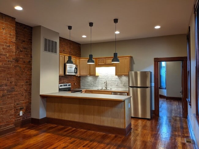 7 Wallace Ave