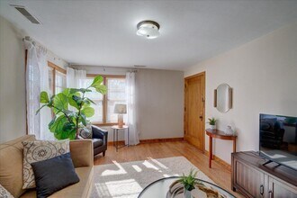 2632 Stevens St in Madison, WI - Building Photo - Building Photo