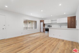 2002 4th St in Santa Monica, CA - Foto de edificio - Building Photo