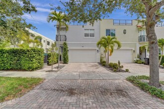 2515 NE 18th St in Fort Lauderdale, FL - Building Photo - Building Photo