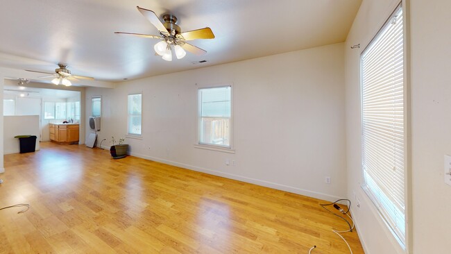 1620 G St in Sparks, NV - Building Photo - Interior Photo