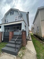 2229-2231-2231 E 5th Ave in Columbus, OH - Building Photo