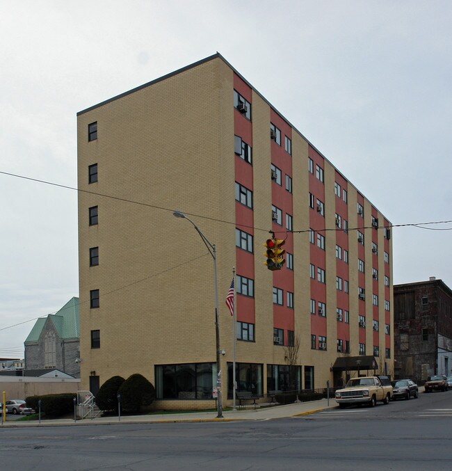 Shenandoah High Rise in Shenandoah, PA - Building Photo - Building Photo