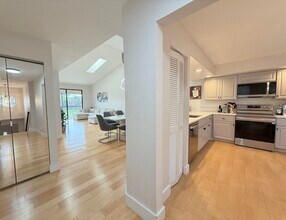 7935 La Mirada Dr in Boca Raton, FL - Building Photo - Building Photo