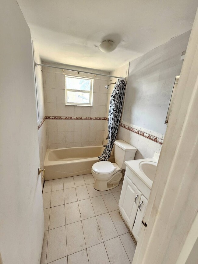 1036 SW 2nd St in Miami, FL - Building Photo - Building Photo