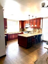 5441 Yarmouth Ave in Los Angeles, CA - Building Photo - Building Photo