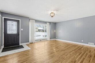 3042 Rightmire Blvd in Columbus, OH - Building Photo - Building Photo