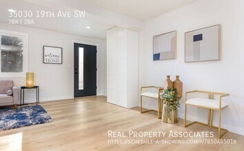 35030 19th Ave SW in Federal Way, WA - Building Photo - Building Photo