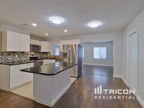 8980 109th Terrace in Seminole, FL - Building Photo - Building Photo