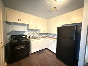 1102 N Carrizo St in Midland, TX - Building Photo - Building Photo