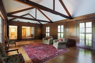 9 Pine Forest Cir in Houston, TX - Building Photo - Building Photo