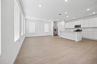 10004 Standardbred Dr in Providence Village, TX - Building Photo - Building Photo