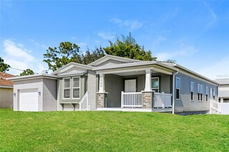 3700 9th St W in Lehigh Acres, FL - Building Photo - Building Photo