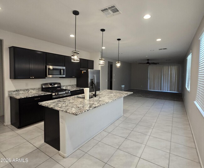 17930 W Toronto Way in Goodyear, AZ - Building Photo - Building Photo