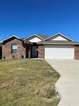 18263 Co Rd 4001 in Mabank, TX - Building Photo