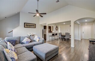 3306 Inverness Path Lane in Houston, TX - Building Photo