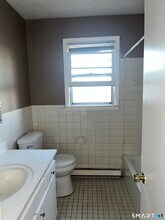 1730 State St in Hamden, CT - Building Photo - Building Photo