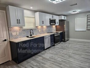 4855 West Dr in Ft. Myers, FL - Building Photo - Building Photo