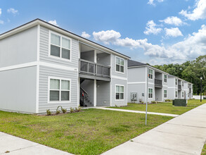 Ryans Pond in Jacksonville, FL - Foto de edificio - Primary Photo